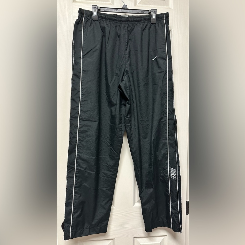 Gently worn Vintage Nike lined pants / joggers, size large